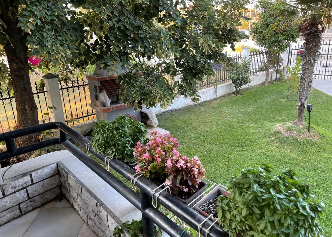 Nikiti Palataki Villa Kültér fotó